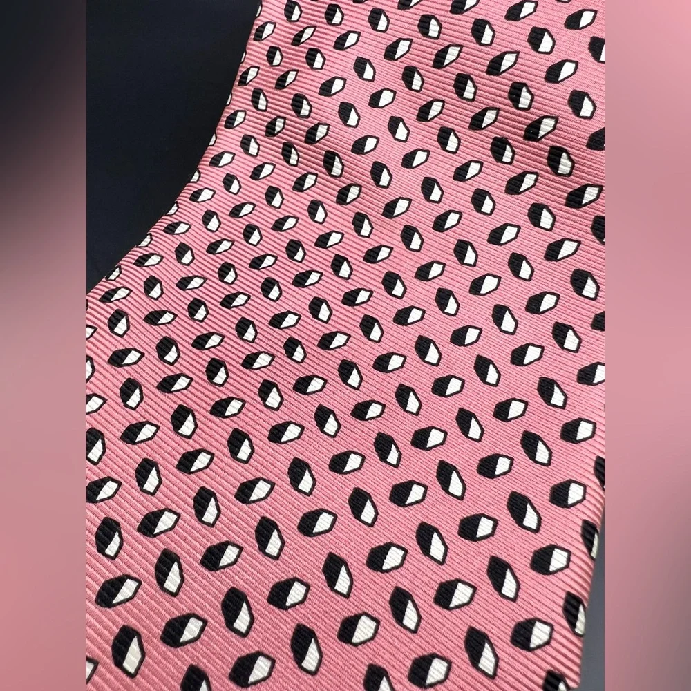 Polo Ralph Lauren- Elegant Pink and‎ Black Men's Tie, Hand Made, USA 100% Silk